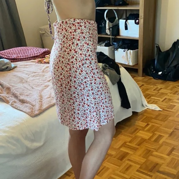 Jupe brandy melville fleurie - Picture 4 of 4